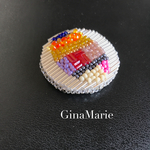 カラフル  ビーズ刺繍ブローチ