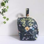 保温保冷マグポーチ*リバティIrmaネイビー
