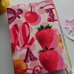 単行本サイズのブック📖カバー、苺🍓とさくらんぼ