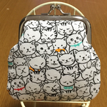 ねこ柄がま口財布