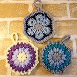 ♥×1000　Thank You　No.8♥　☆３個セットお花のアクリルエコたわし