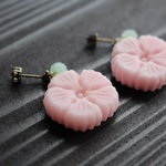【SALE!28%OFF】はんなり＊和三盆の落雁ピアス　撫子