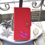 iPhone8対応【iPhone】星☆キラキラピンク唇ビジュー♡Kissマゼンタ♡グレータッセル付きレッド手帳型ケース