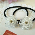ビーズ刺繍 Anniversary  ヘアゴム