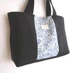 (0214)小花柄トートバッグ*ブラック*ブルー系