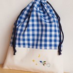 ロケットと星空の手刺繍巾着袋（入園入学・体操着入れ）ブルー