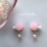 こんぺいとうみたいなお花の薄桜色 ピアスorイヤリング