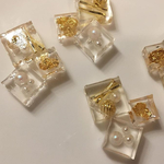 スクエアピアス