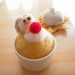 ハリネズミちゃんのカップケーキピンクッション（いちご）