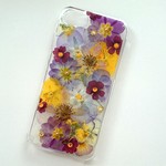 押し花のiPhoneケース - 大人カラフル -