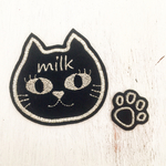 【セミオーダー】24色ネーム入り刺繍ワッペン*猫*