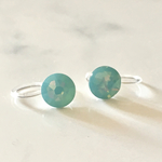SWAROVSKIパシフィックオパール一粒ノンホールピアス