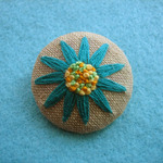 フラワー（ブルーグリーン×グレー）刺繍ブローチ
