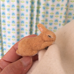 うさぎさんブローチ