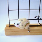 羊毛フェルトブローチ トゥインクルハリネズミ　Eクリーム色