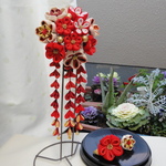 ご注文品　成人式　紅梅の髪飾り　つまみ細工のかんざし　