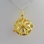 アクセサリーパーツ チャーム 花 ロケット 金 3個  30mm[4582434319041] 