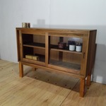K様オーダー専用　茶色小振りなガラスキャビネット
