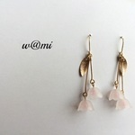 ゆらゆらお花のピアス(ピンク)
