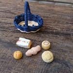 〜再販〜 ミニかごと5種類のパン ②