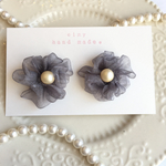 再販♡お花ピアス(グレー)♡送料込み