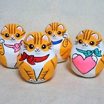 ★ミニ張り子★猫目な茶白猫＊ニャンコ＊