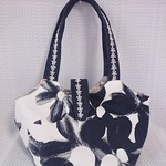 特別価格　花柄 CakeBag(ネイビー)