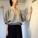〈再販4〉新色！サンドベージュのモモンガブラウス