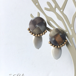 くるみボタンピアス＋ウッドパール