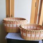 大きさの違う二つのかごのセット