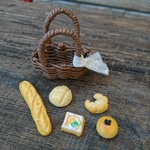 〜再販〜 ミニかごと5種類のパン