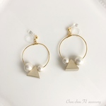 pearl&pyramid hoop earring