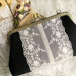 アンティークレース&黒リネンがま口バッグ