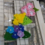 刺繍糸で編んだお花のブローチ🎵