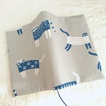 ラスト1枚≪再販≫北欧風にゃんこのブックカバー(文庫本size)