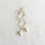 pearl&twist long wave earring