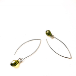 Olive middle hook ピアス