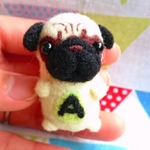イニシャル入りだよ♪パグ✨