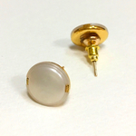 アンティークボタンのピアス《ホワイトパール》