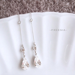  ⋆✧ティアドロップ クリスタル✧⋆ワイヤー ピアス /イヤリング (シルバー)