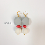 マットキューブのピアス