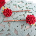 お花のヘアピン同色2本セット（ボルドー）