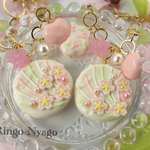 桜チョコのバッグチャーム