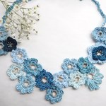 オヤで編んだお花のネックレス　寒色系