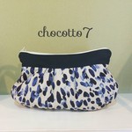 リネンのふわふわクラッチ