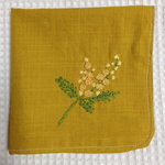 コットンの刺繍ハンカチ☆ミモザ