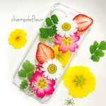 今月最終セール！いちごの花々押し花iPhoneケース