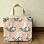 送料込*キャンバス×帆布のスクエアトート*うさぎ柄