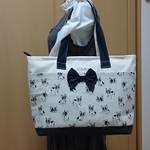 大トートバッグ、帆布、フレンチブルドッグ柄、軽い、チャック