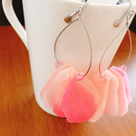 再再販！春のしずく型花びらイヤリングorピアス